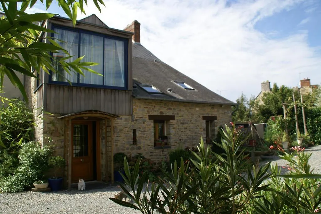 La Chatellerie Bed & Breakfast Pance 0*,