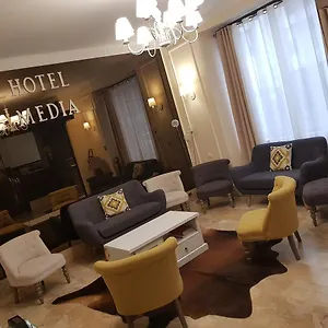 https://media.fr-paris.fr